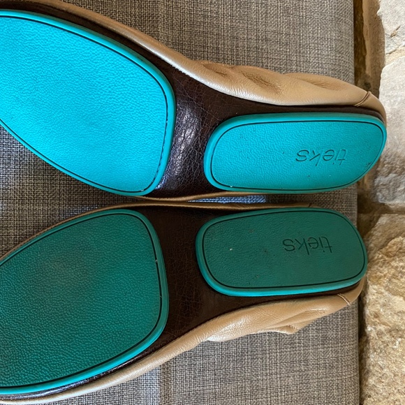 Tieks flats - Picture 6 of 8